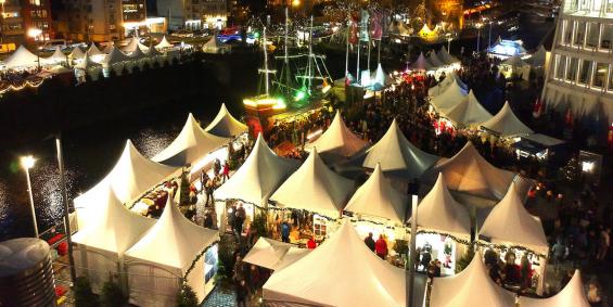 Hafen-Weihnachtsmarkt am Schokoladenmuseum  koeln.de