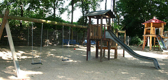 Spielplatz Im Stadtgarten Koeln De