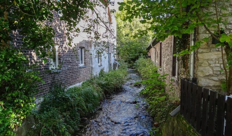 Die Gierather Mühle am Bach Strunde in Bergisch Gladbach