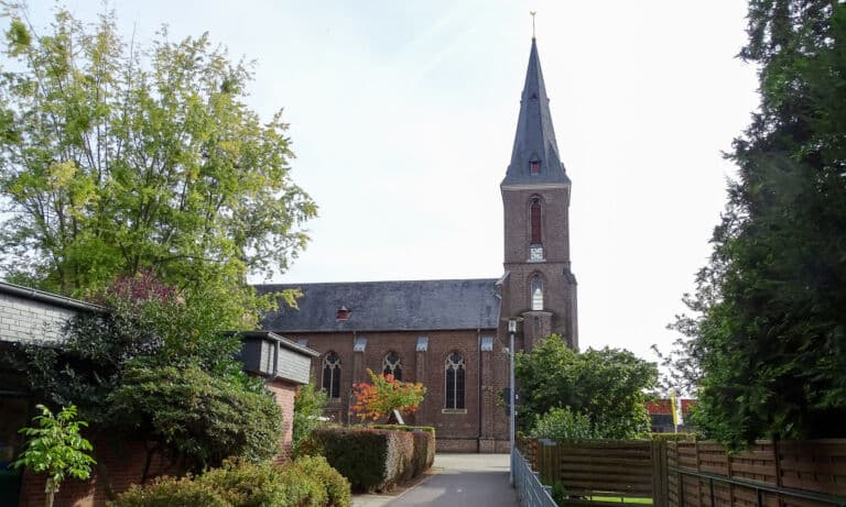 Die Kirche St. Johann Baptist in Refrath