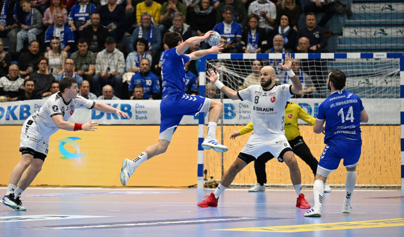 Szene aus einem Handballspiel des VfL Gummersbach