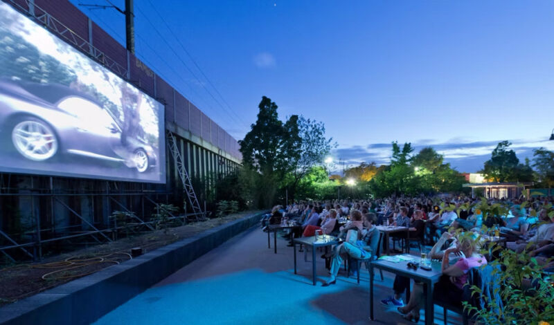 Open Air Kino Cinenova