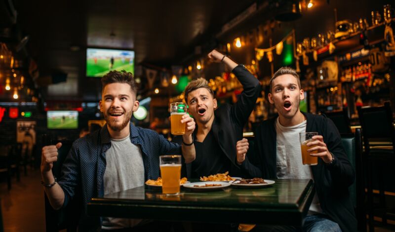 Fans in Sportbar