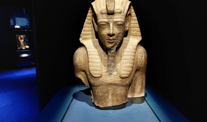 Statue von Ramses II