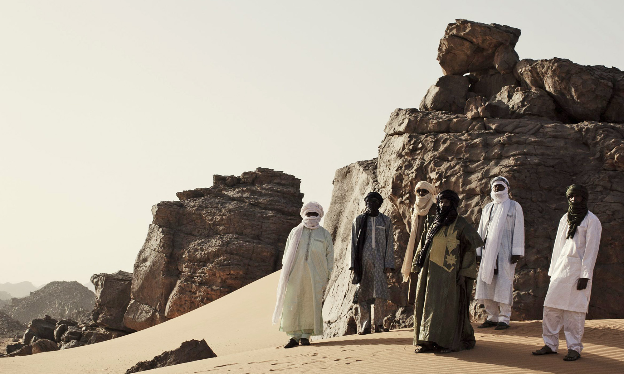 Die Musiker der Tuareg-Band Tinariwen