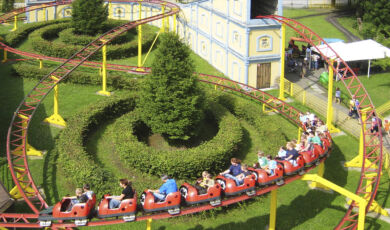 Achterbahn im Freizeitpark Schloss Beck