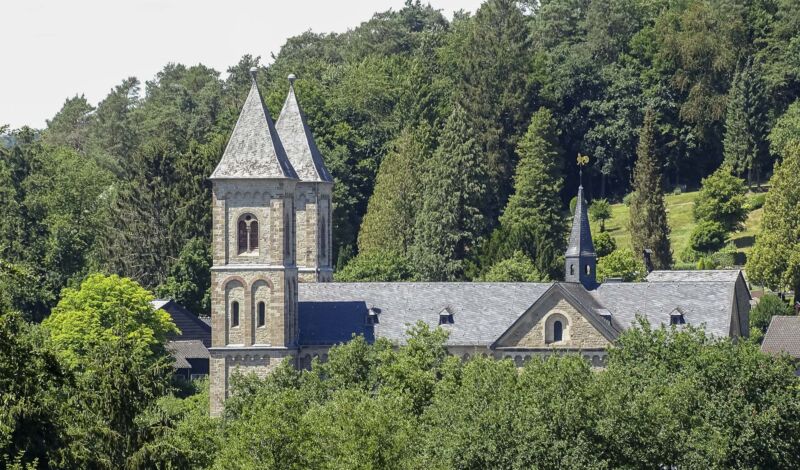 Blick auf die Kirche St. Lucia in Immekeppel