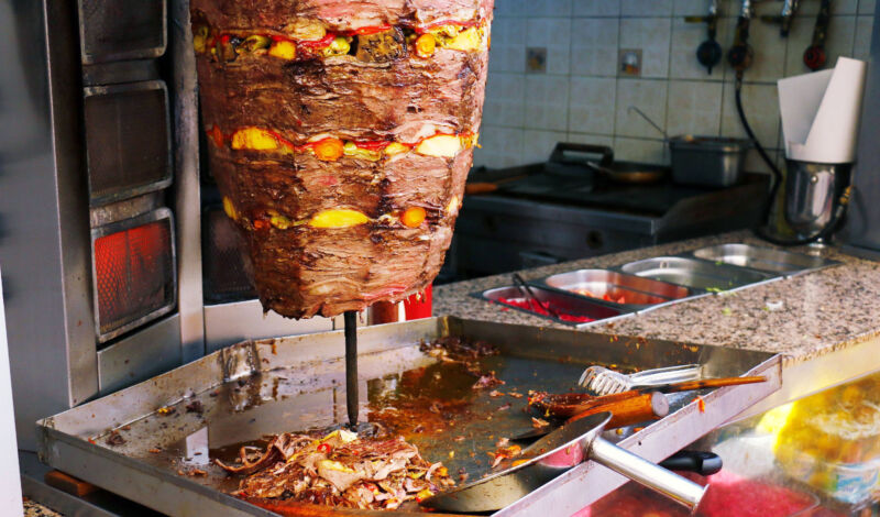 Dönerspieß in einem türkischen restaurant