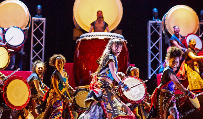 Mitglieder des Trommelensembles "Yamato - Drummers of Japan".